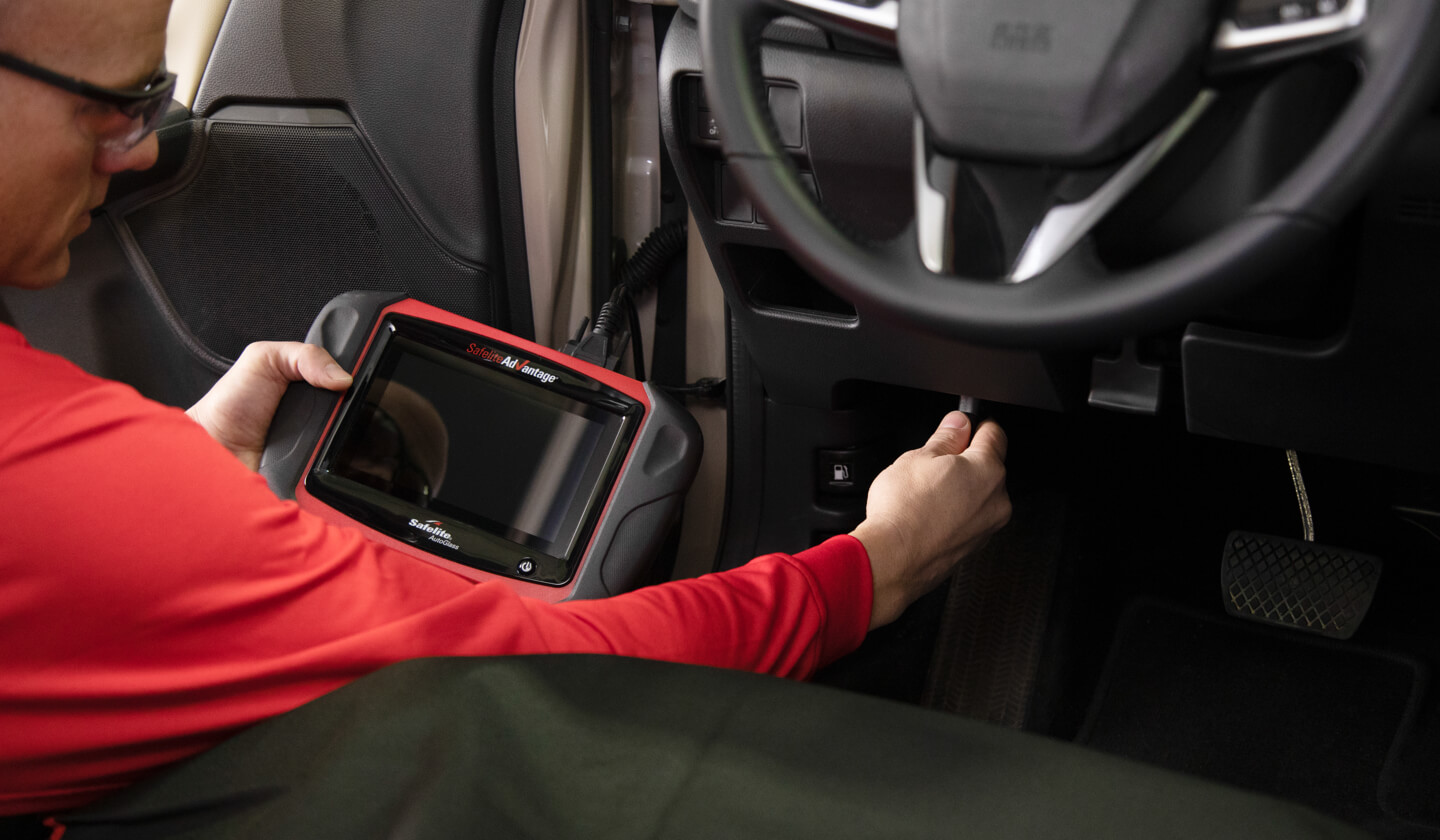 Windshield Camera Calibration Car Safety System Recalibration Safelite